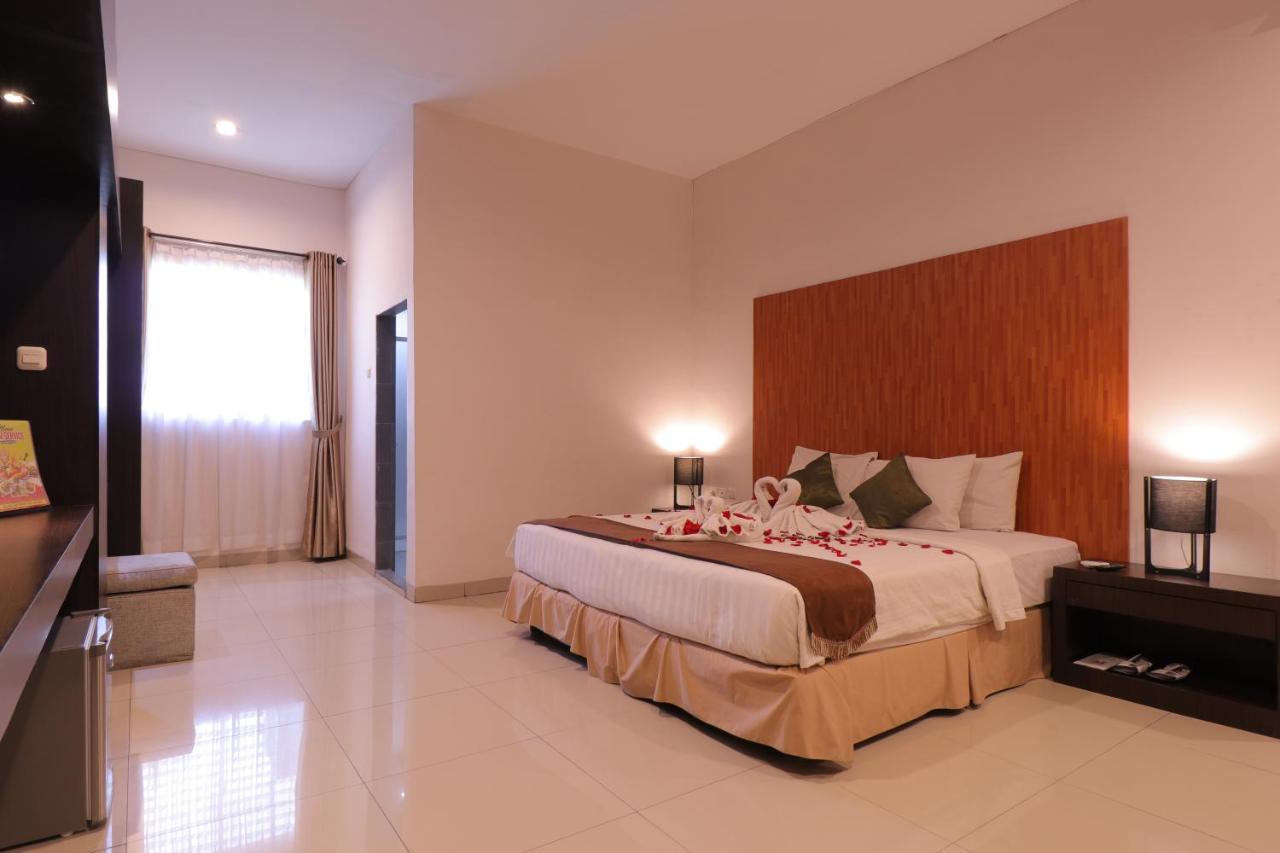 Saka Hotel Medan Sunggal 外观 照片