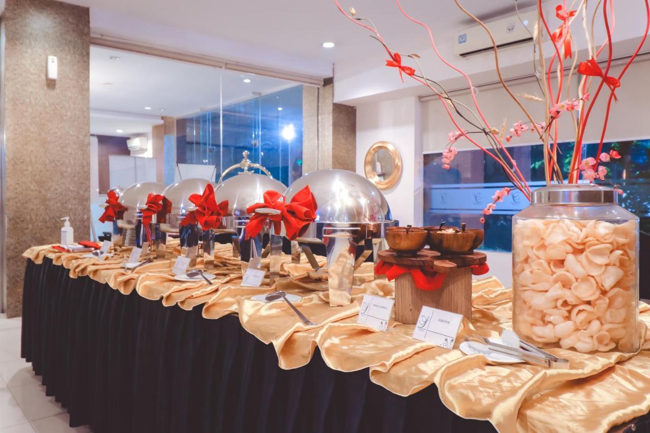 Saka Hotel Medan Sunggal 外观 照片