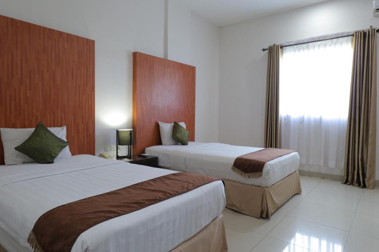 Saka Hotel Medan Sunggal 外观 照片